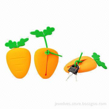 Fancy silicone keychains with carrot shape